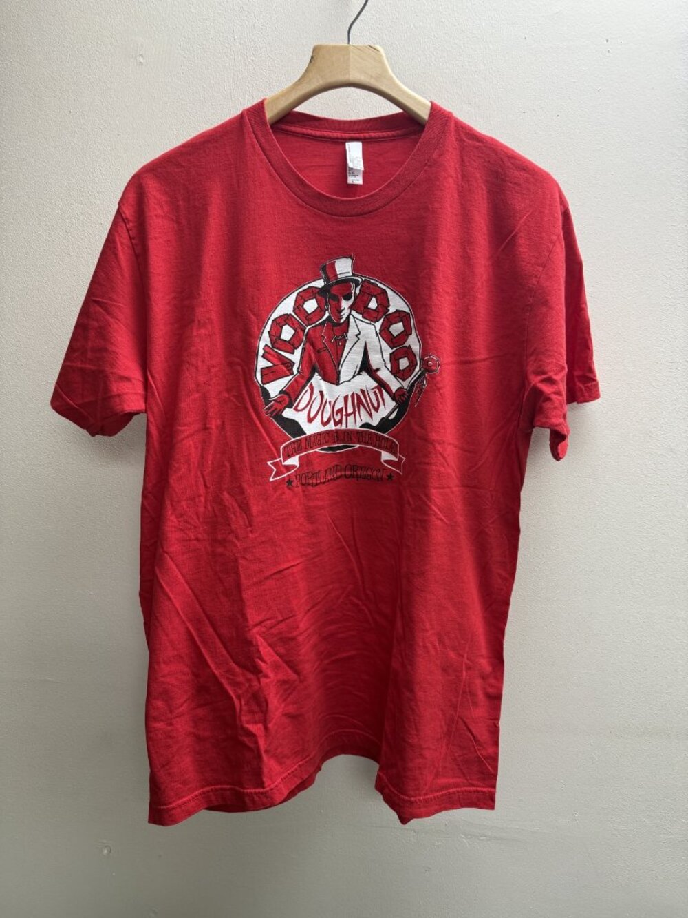 American Apparel Voodoo Doughnuts XL Men's short sleeve t-shirt